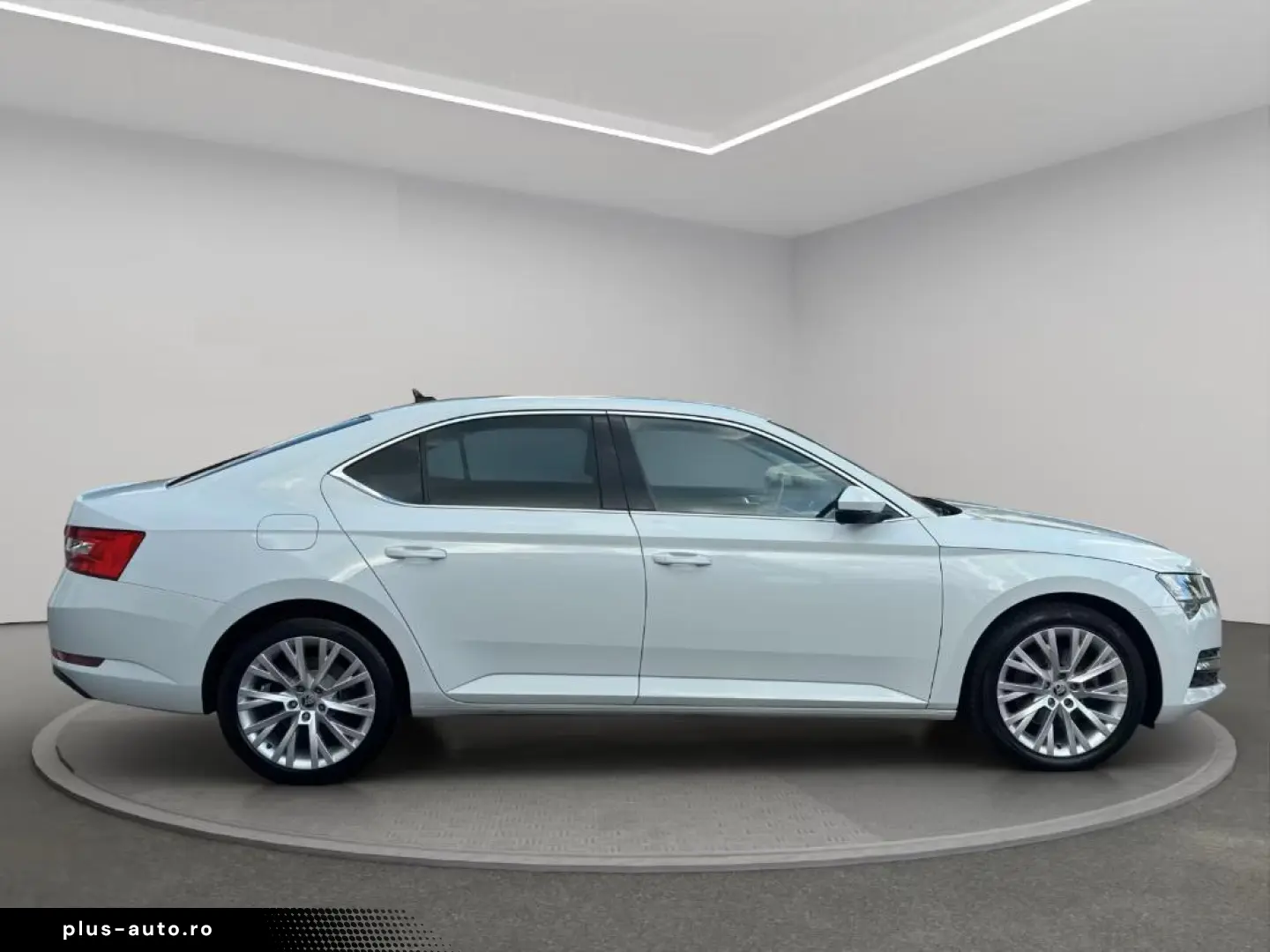 Skoda Superb  Virtual Memory Kamera LED