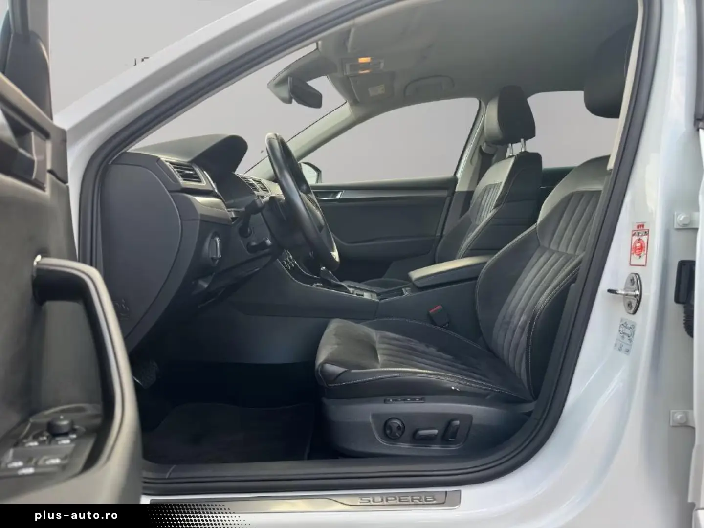 Skoda Superb  Virtual Memory Kamera LED