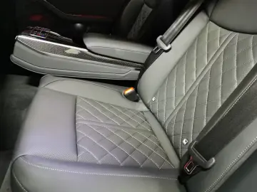 Audi A8 -S line Daytona