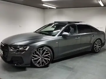 Audi A8 -S line Daytona