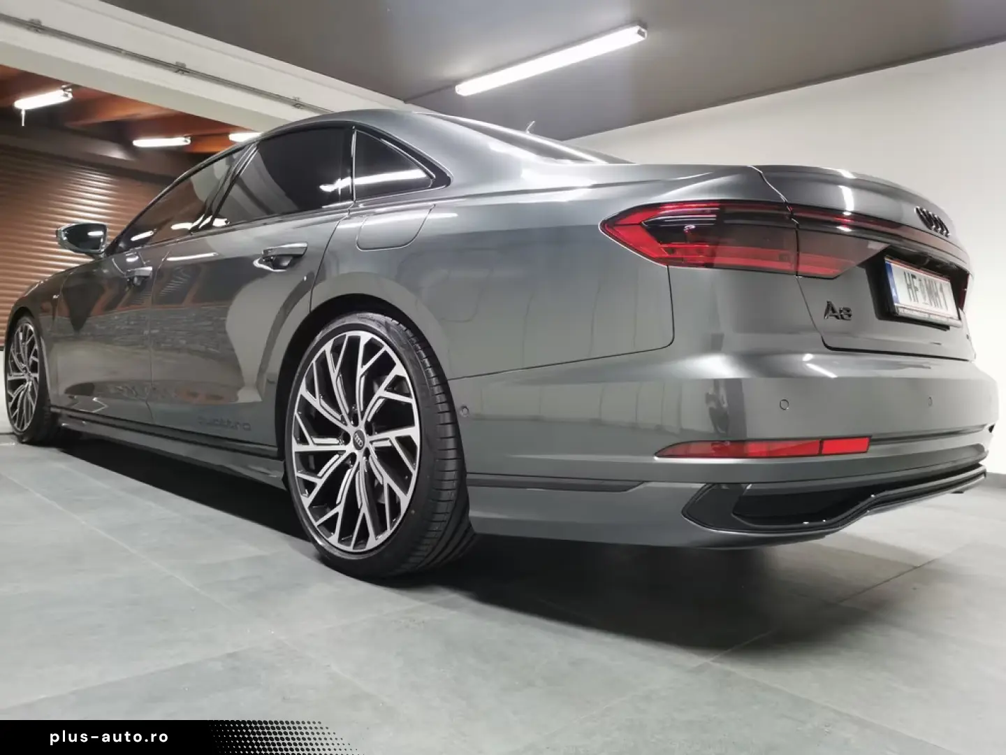 Audi A8 -S line Daytona