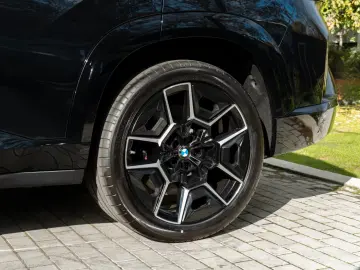 BMW XM 50e DR.ASS.PRO.MASSAGE