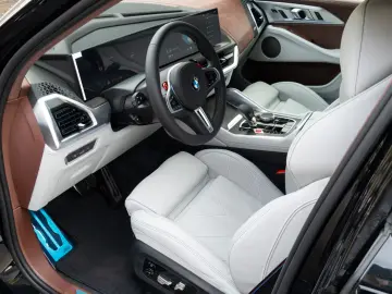 BMW XM 50e DR.ASS.PRO.MASSAGE