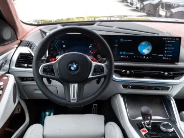 BMW XM 50e DR.ASS.PRO.MASSAGE