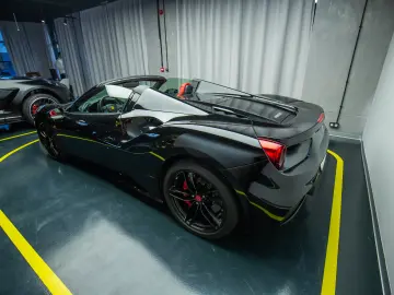 FERRARI 488 Spider  Lift  Intl. Warranty 04.27  Full PPF