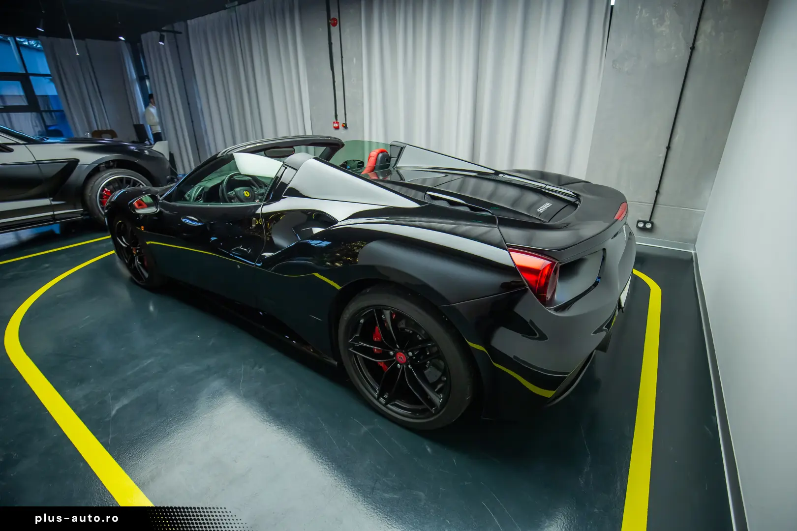FERRARI 488 Spider  Lift  Intl. Warranty 04.27  Full PPF