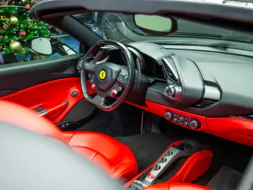 FERRARI 488 Spider  Lift  Intl. Warranty 04.27  Full PPF