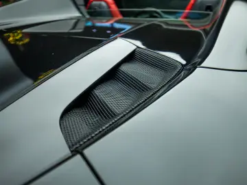 FERRARI 488 Spider  Lift  Intl. Warranty 04.27  Full PPF