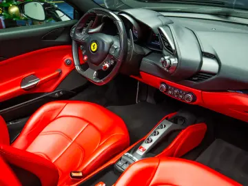 FERRARI 488 Spider  Lift  Intl. Warranty 04.27  Full PPF