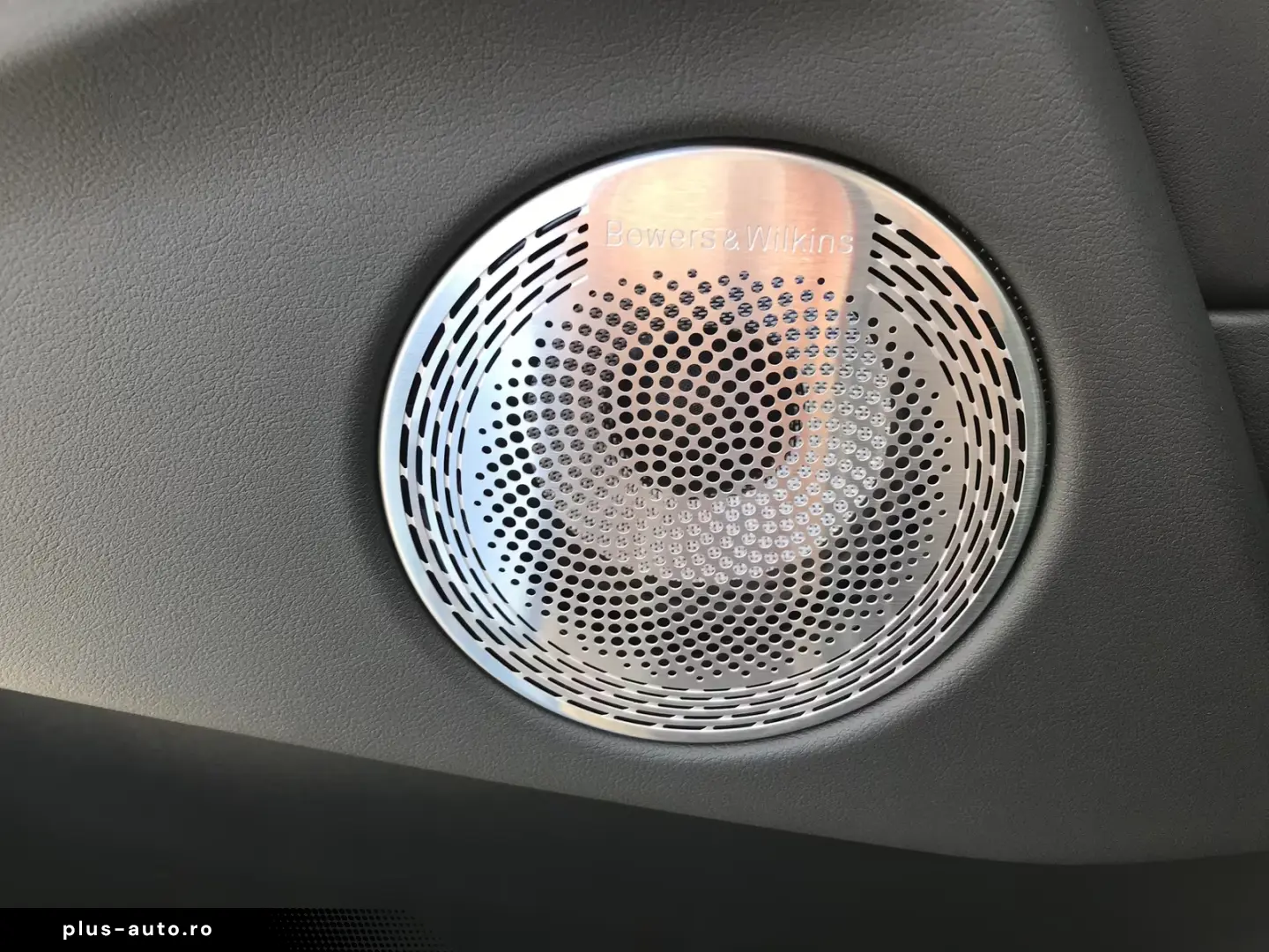 BMW XM AHK B&W Surround DAB