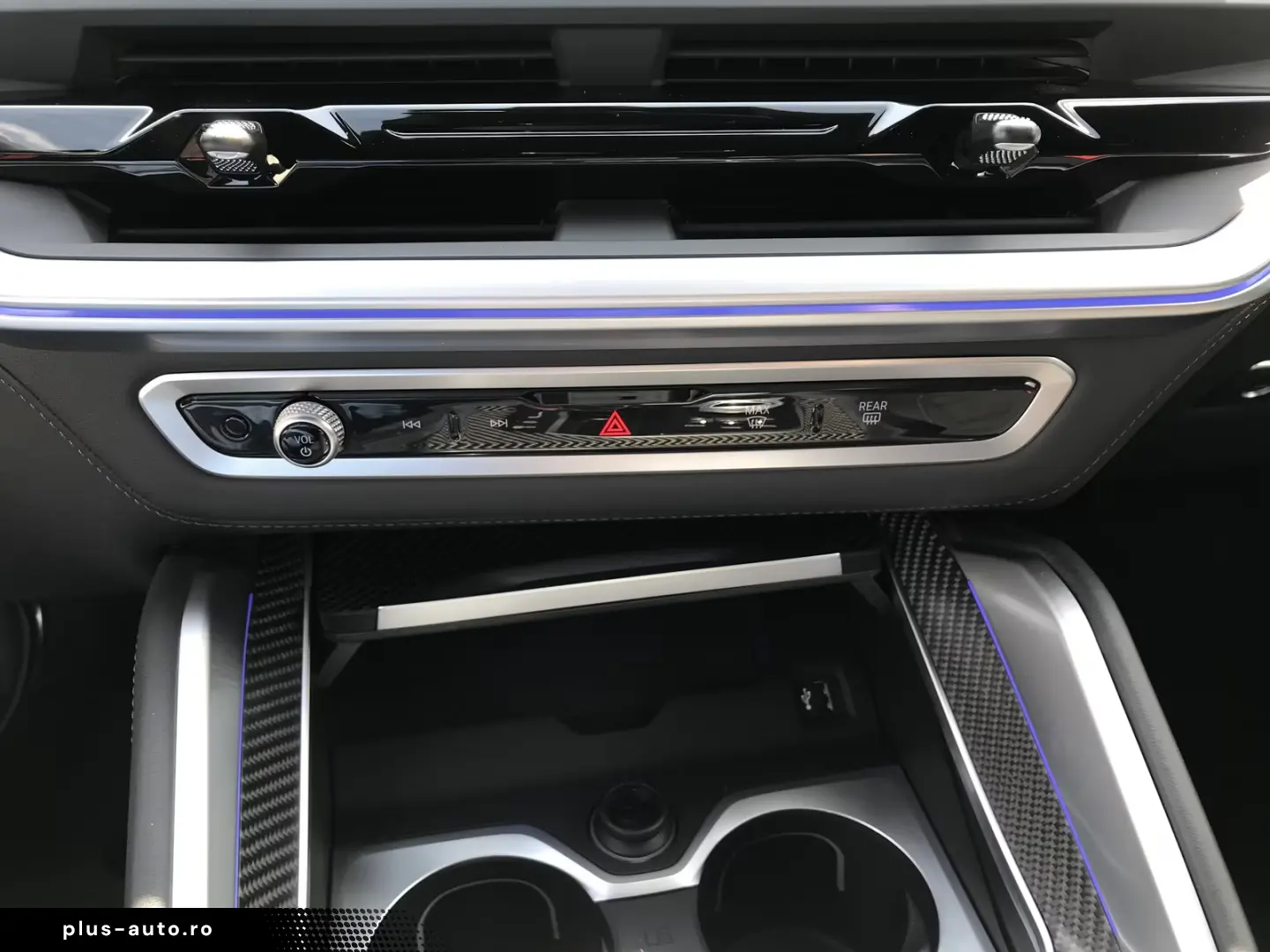 BMW XM AHK B&W Surround DAB