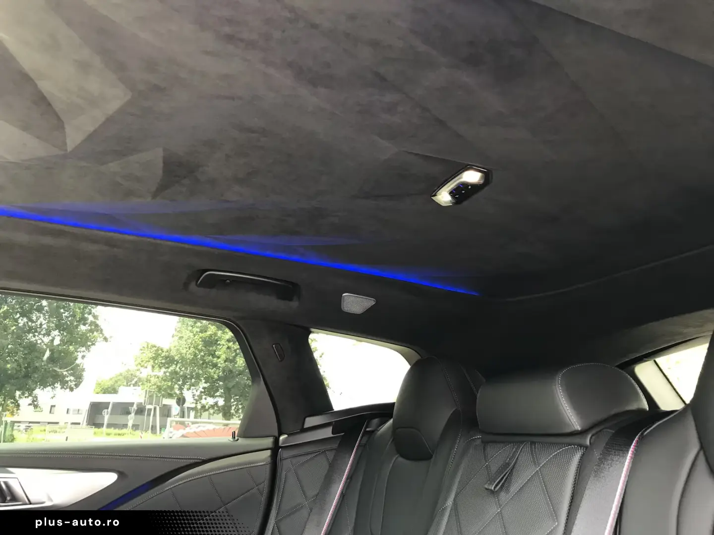 BMW XM AHK B&W Surround DAB