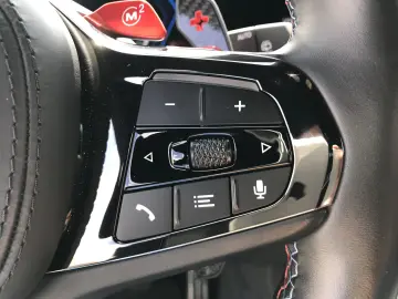 BMW XM AHK B&W Surround DAB
