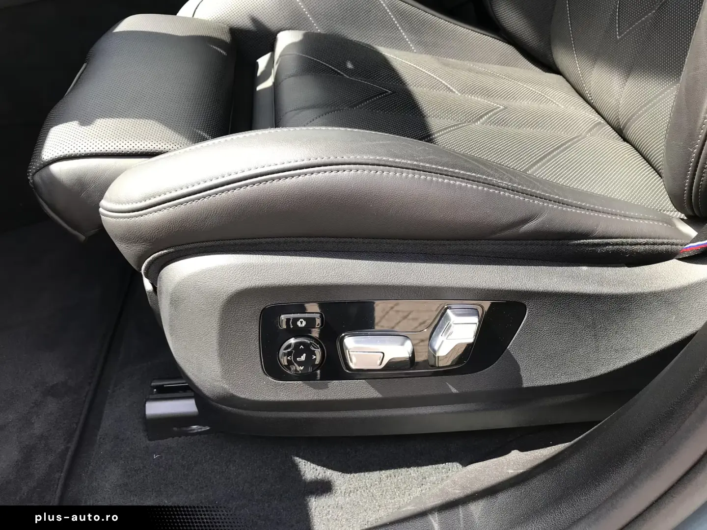 BMW XM AHK B&W Surround DAB