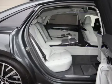 Audi A8 L 60 TFSIe lang EXCLUSIVE VOLL   UPE 18