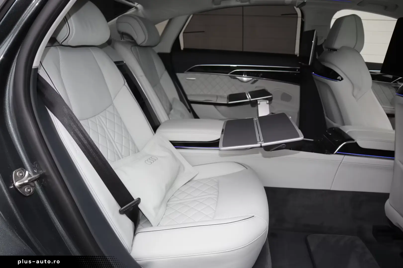 Audi A8 L 60 TFSIe lang EXCLUSIVE VOLL   UPE 18