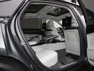 Audi A8 L 60 TFSIe lang EXCLUSIVE VOLL   UPE 18