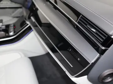 Audi A8 L 60 TFSIe lang EXCLUSIVE VOLL   UPE 18