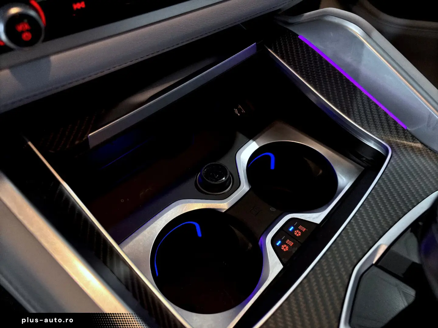 BMW XM BOWERS & WILKINS   SOFT CLOSE