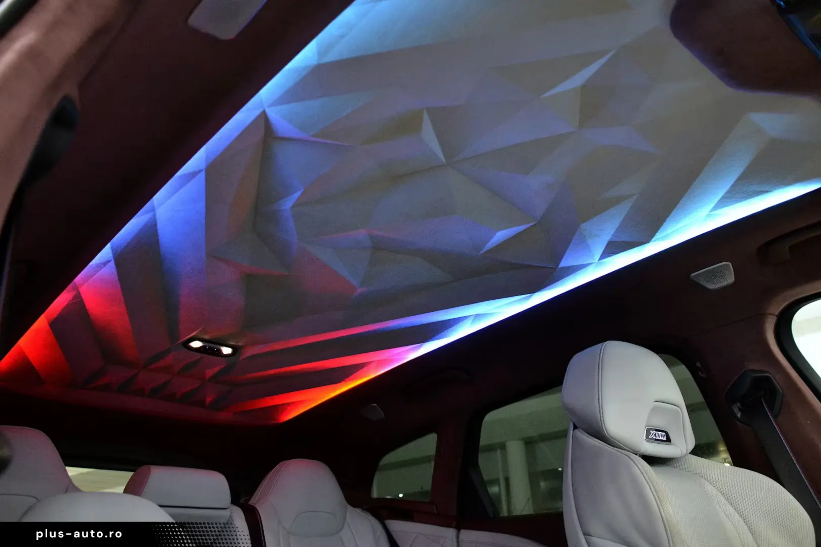 BMW XM BOWERS & WILKINS   SOFT CLOSE