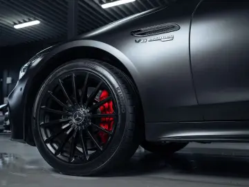 MERCEDES-BENZ AMG GT  63 S 4-trg 4Matic Editon 1 Burm HUD