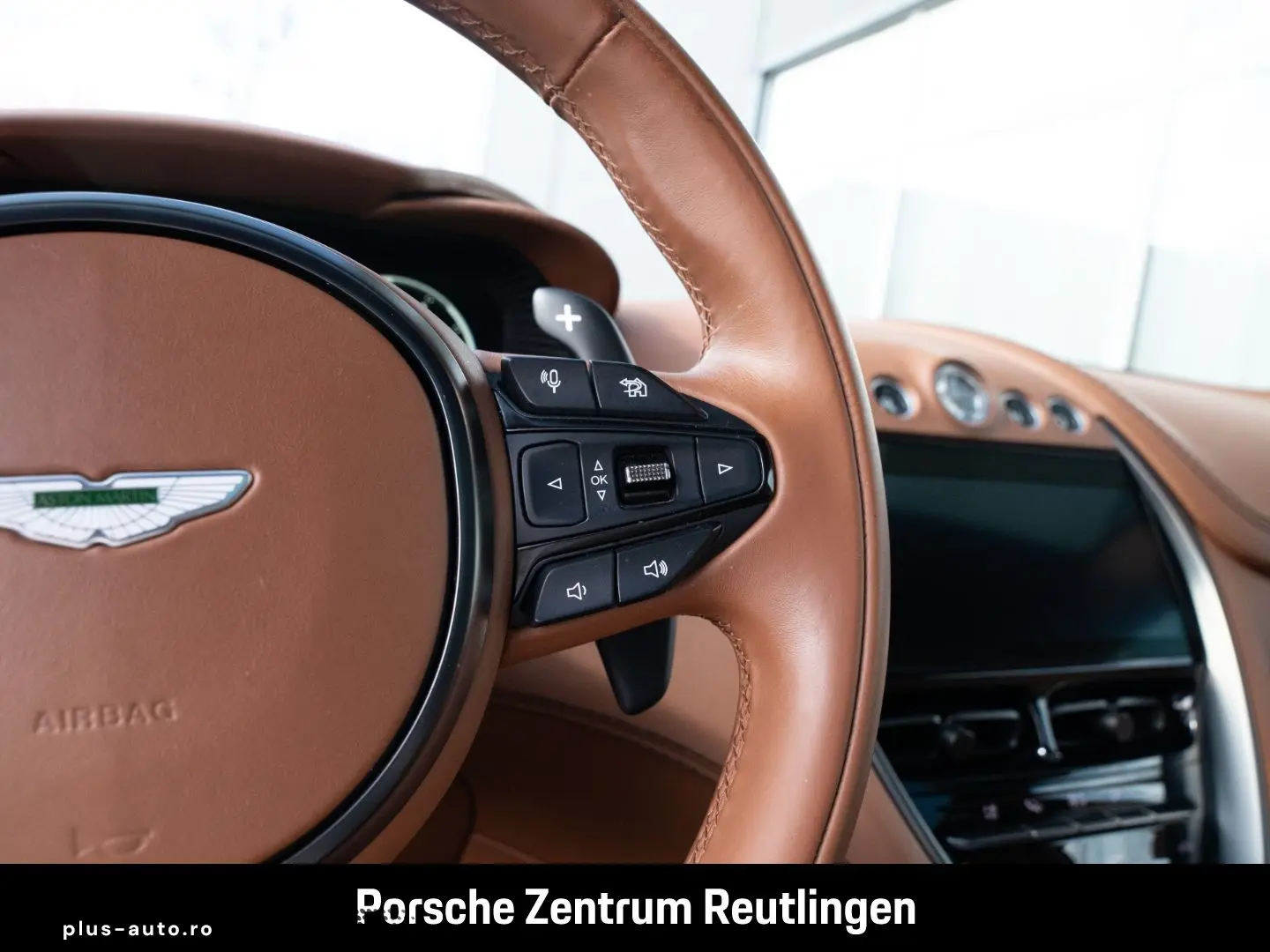 ASTON MARTIN DBX V8 4.0 360-Kamera Sitzbelüftung Sattelbraun