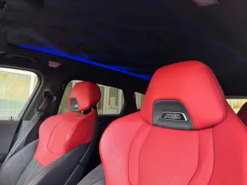 BMW XM LABEL RED  Bowers & Wilkins