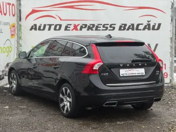 VOLVO V60 D6 AW PLUG-IN HYBRID