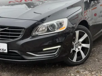VOLVO V60 D6 AW PLUG-IN HYBRID