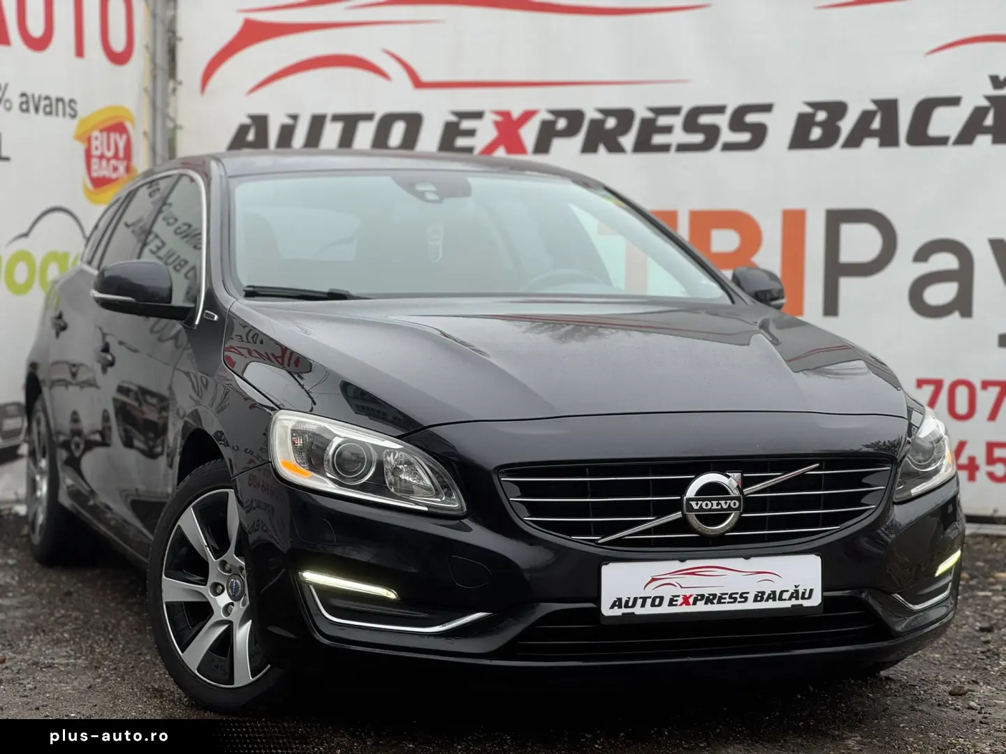 VOLVO V60 D6 AW PLUG-IN HYBRID