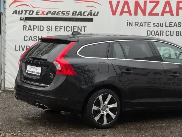 VOLVO V60 D6 AW PLUG-IN HYBRID