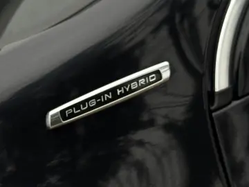 VOLVO V60 D6 AW PLUG-IN HYBRID