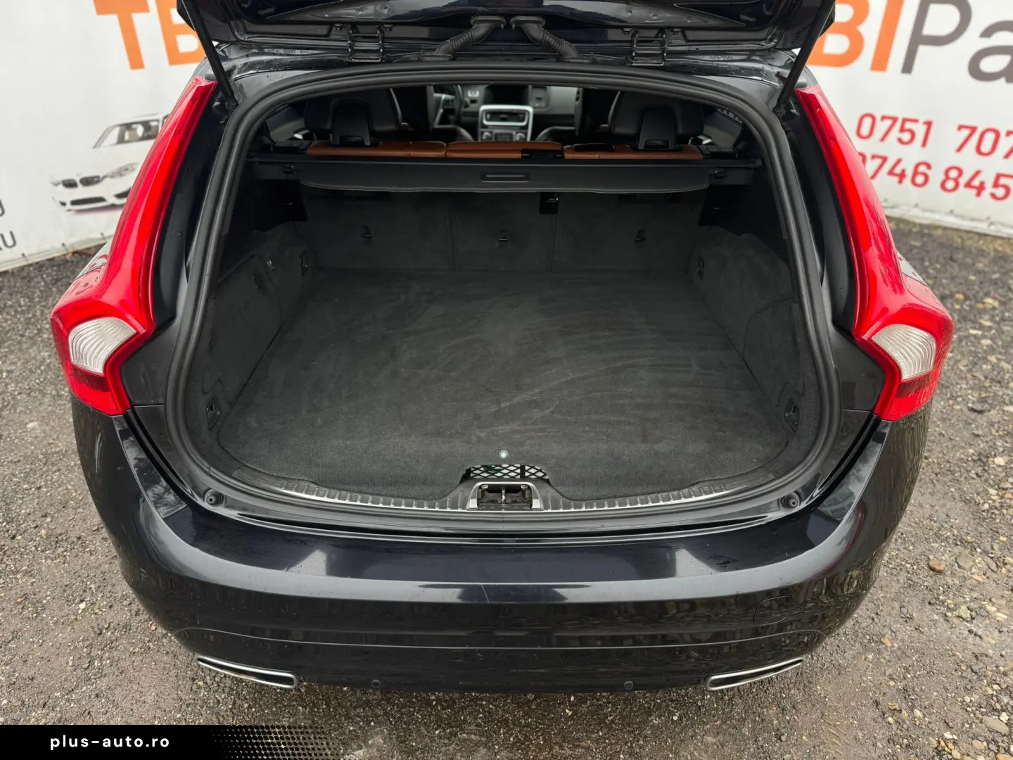 VOLVO V60 D6 AW PLUG-IN HYBRID