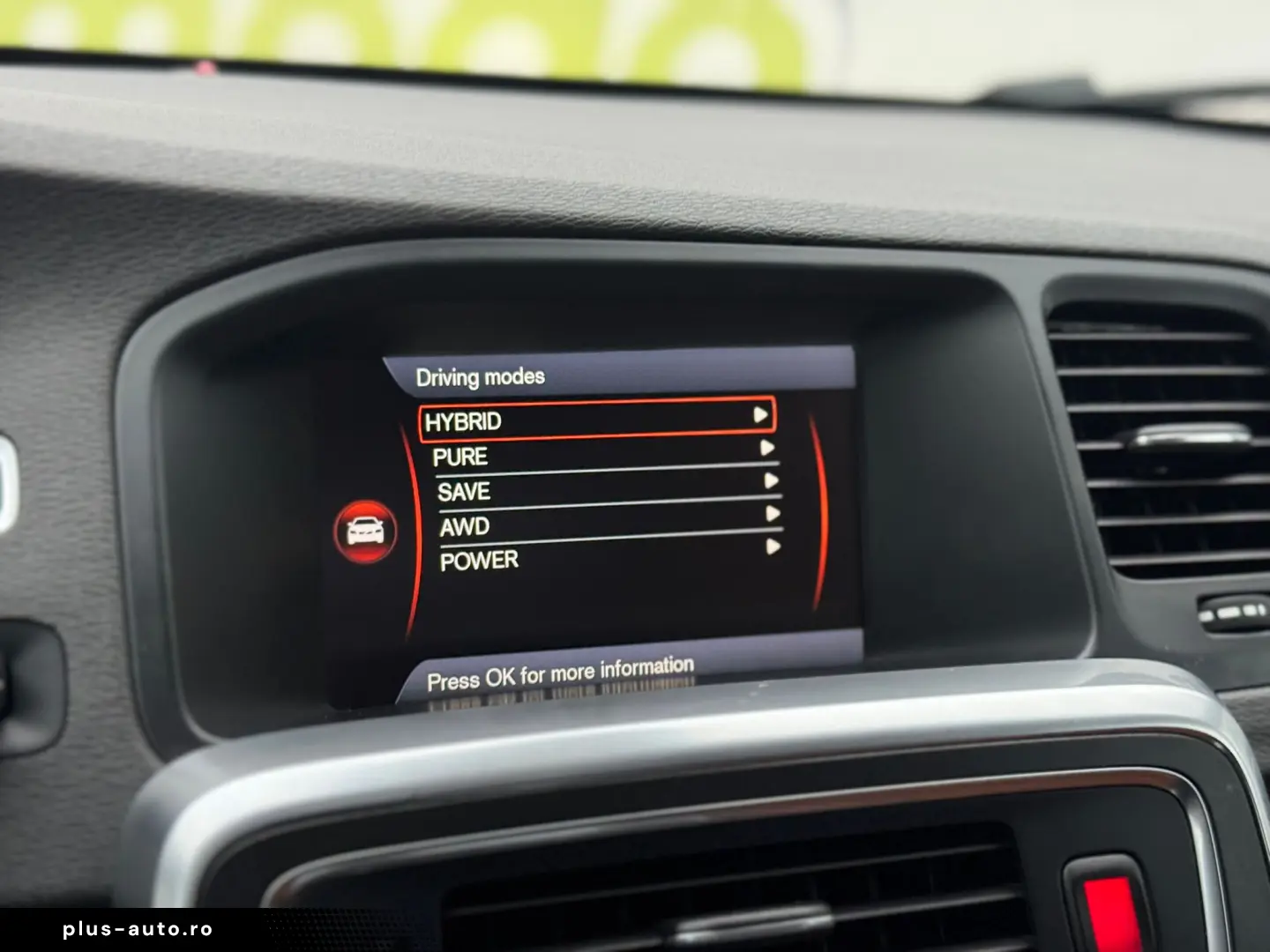 VOLVO V60 D6 AW PLUG-IN HYBRID