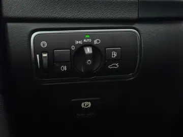 VOLVO V60 D6 AW PLUG-IN HYBRID