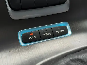 VOLVO V60 D6 AW PLUG-IN HYBRID