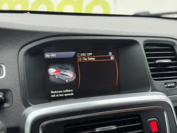 VOLVO V60 D6 AW PLUG-IN HYBRID