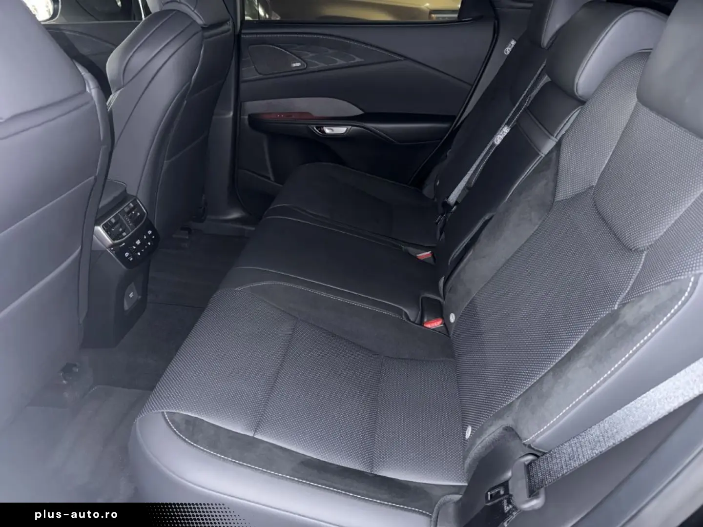 LEXUS RX 500h F SPORT  Pano MarkLevinson HUD 360  AHK