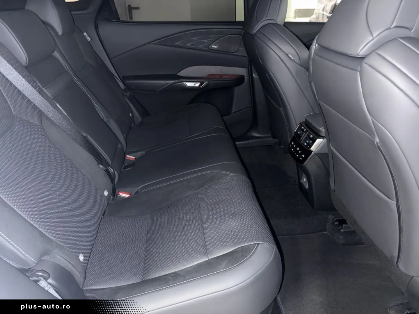 LEXUS RX 500h F SPORT  Pano MarkLevinson HUD 360  AHK