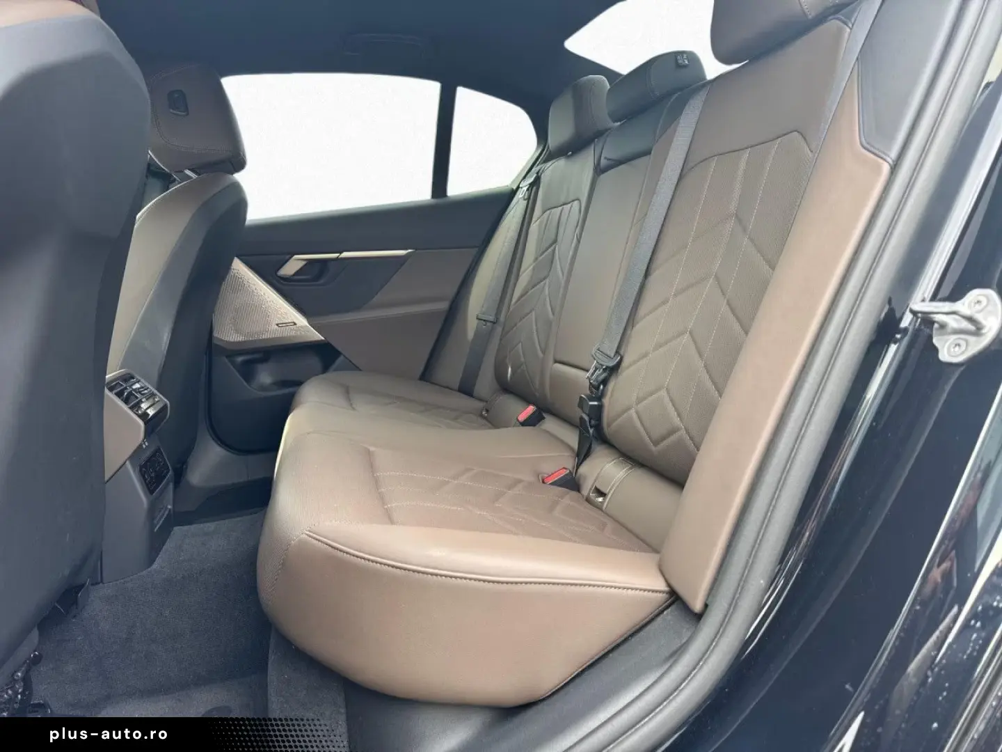 BMW 530 e M Sport DAPr PA  H K LCPr 19