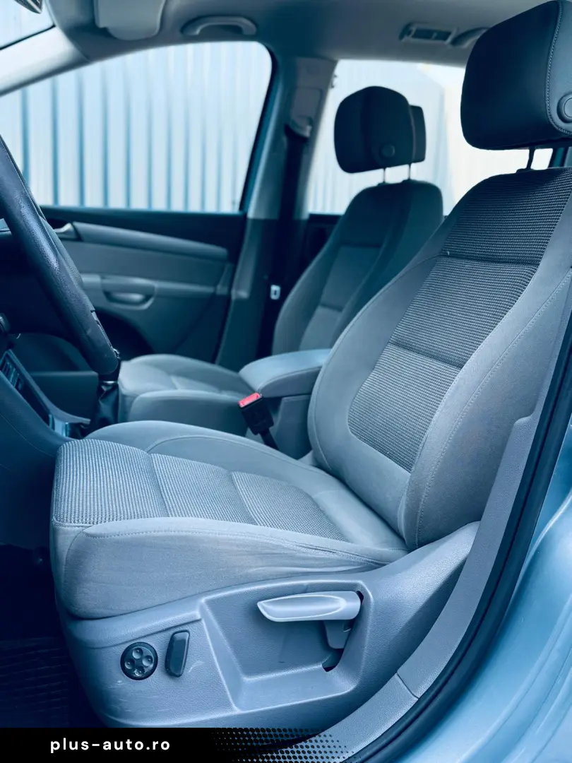 VOLKSWAGEN SHARAN 7 Locuri   FAB 01-2013   2.0 DIESEL 140 CP