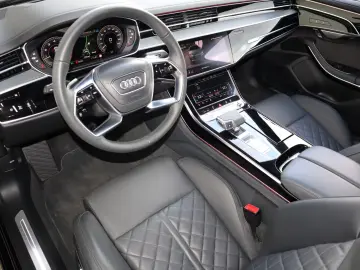 Audi A8 60 TFSIe CHROMPAKET