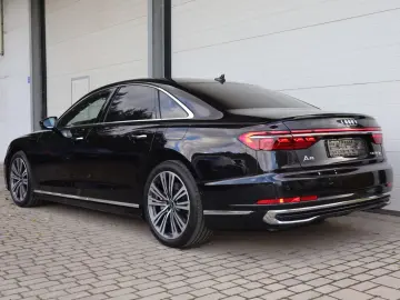 Audi A8 60 TFSIe CHROMPAKET