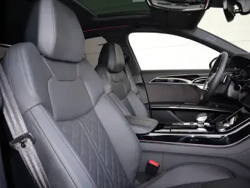 Audi A8 60 TFSIe CHROMPAKET