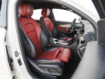 Mercedes-Benz GLC Coupe 300 4Matic 9G-TRONIC AMG Line