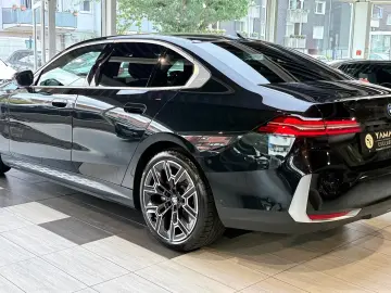 BMW 550 e xDrive Pano H&K Sitzbelüftung