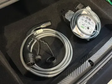 BMW 550 e xDrive Pano H&K Sitzbelüftung