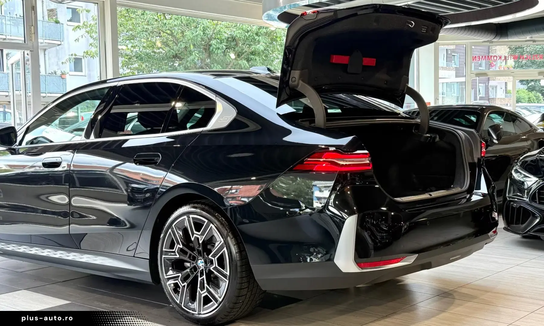 BMW 550 e xDrive Pano H&K Sitzbelüftung