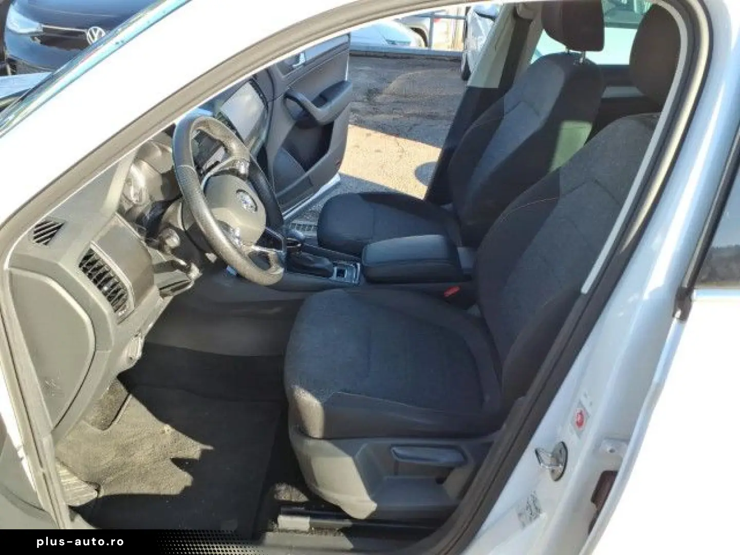 SKODA Kodiaq 2.0 TDI Clever DSG 7-Sitzer AHK Navi LED