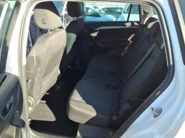 SKODA Kodiaq 2.0 TDI Clever DSG 7-Sitzer AHK Navi LED